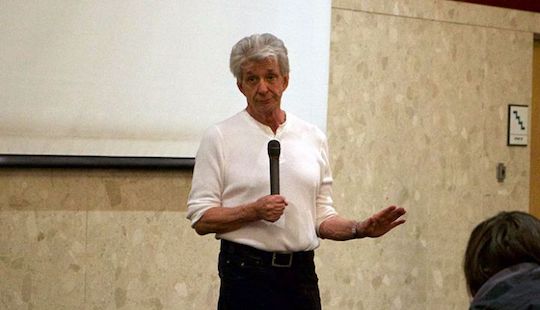 Read more about the article Students Learn from ‘American History X’ Producer